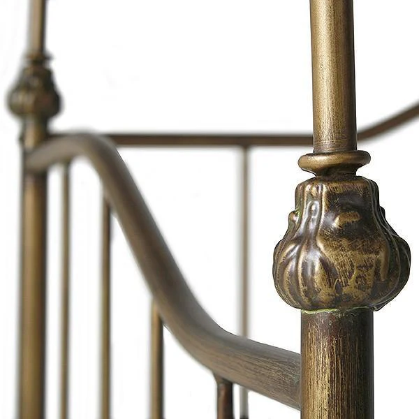 Corsican Iron Daybed 43736 | Canopy Bed - Image 2