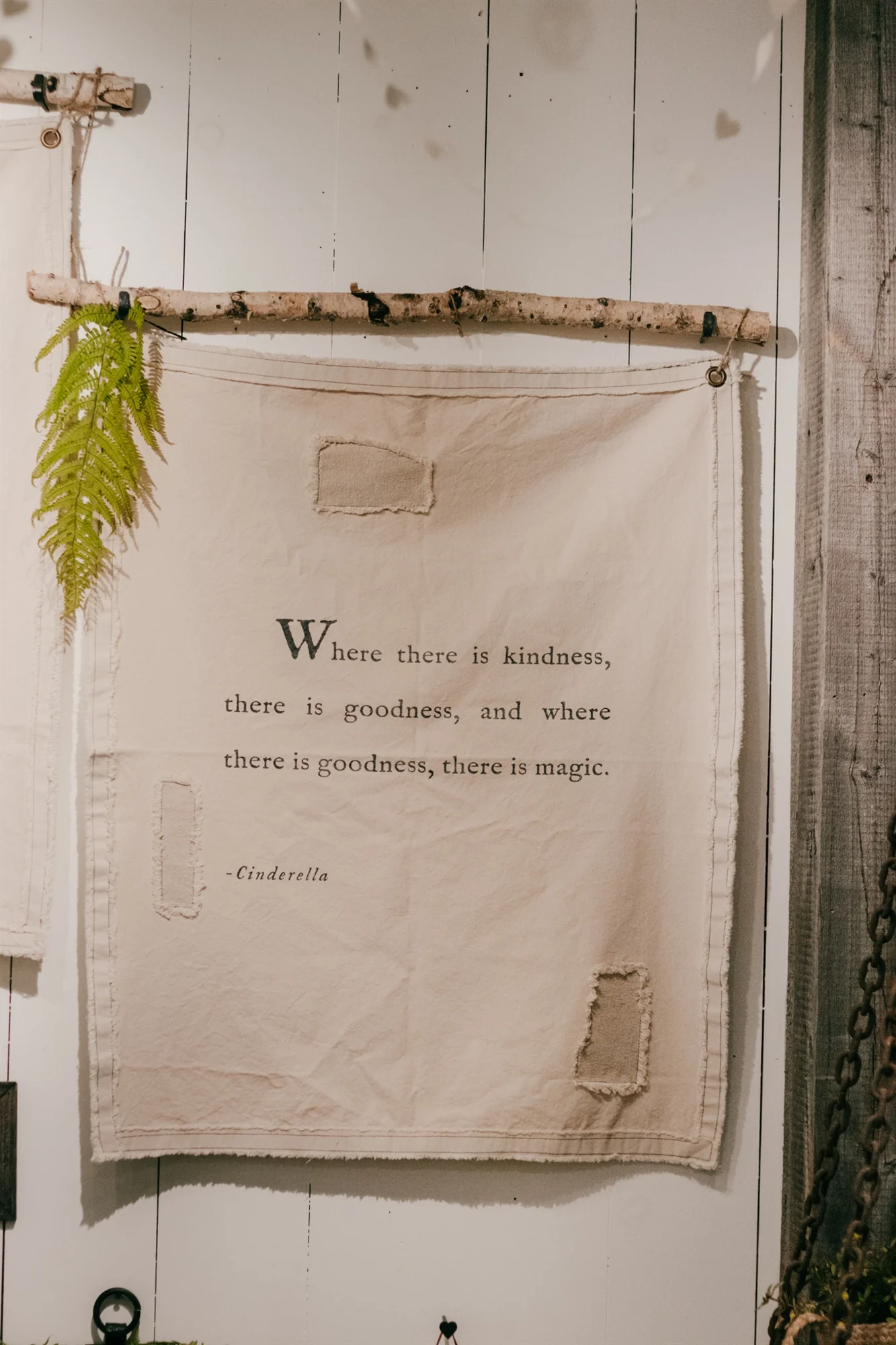 Wall Tarp - Quote from Cinderalla - Image 2