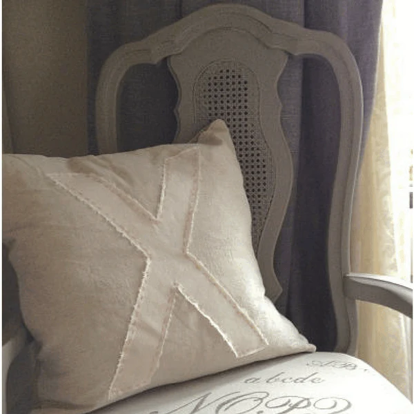 X Pillow - Image 2